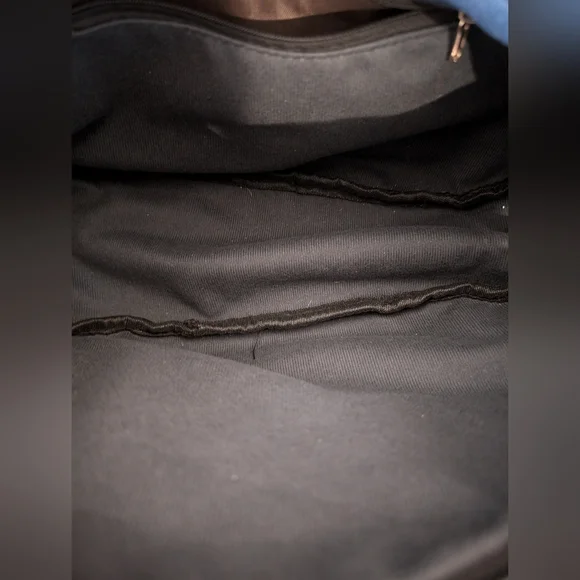 SLOUCHY VEGAN LEATHER CROSSBODY - Picture 6 of 6